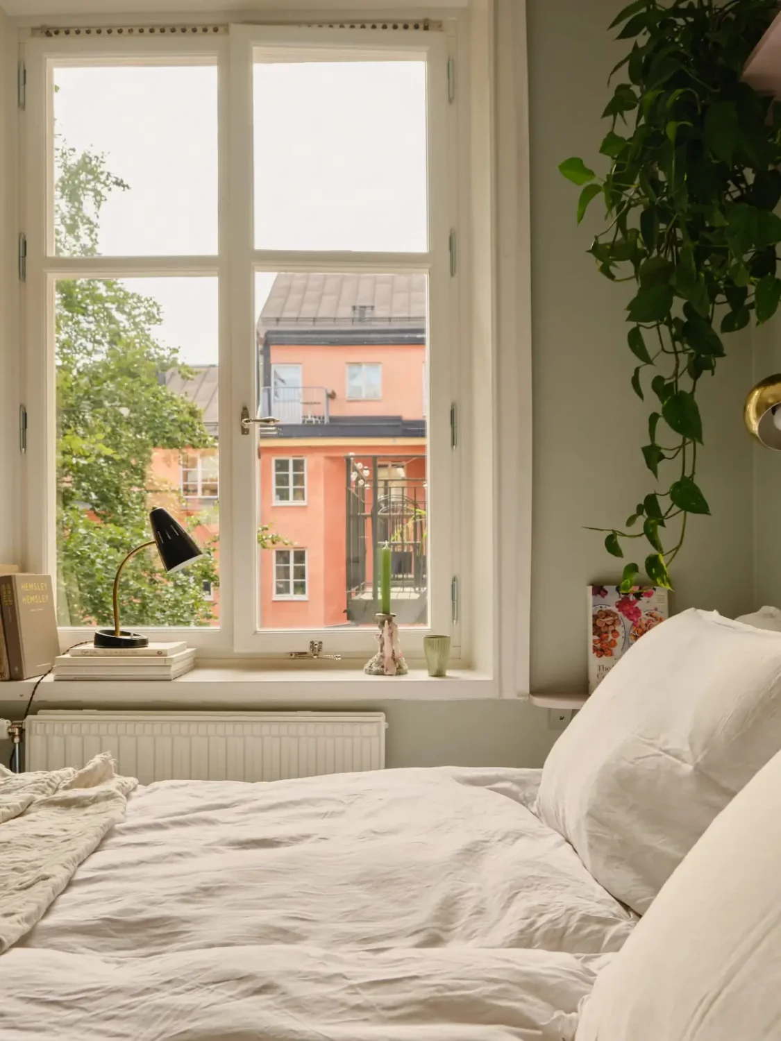 Green and Apricot Rooms in a Charming Stockholm Apartment 23 tiny bedroom large window