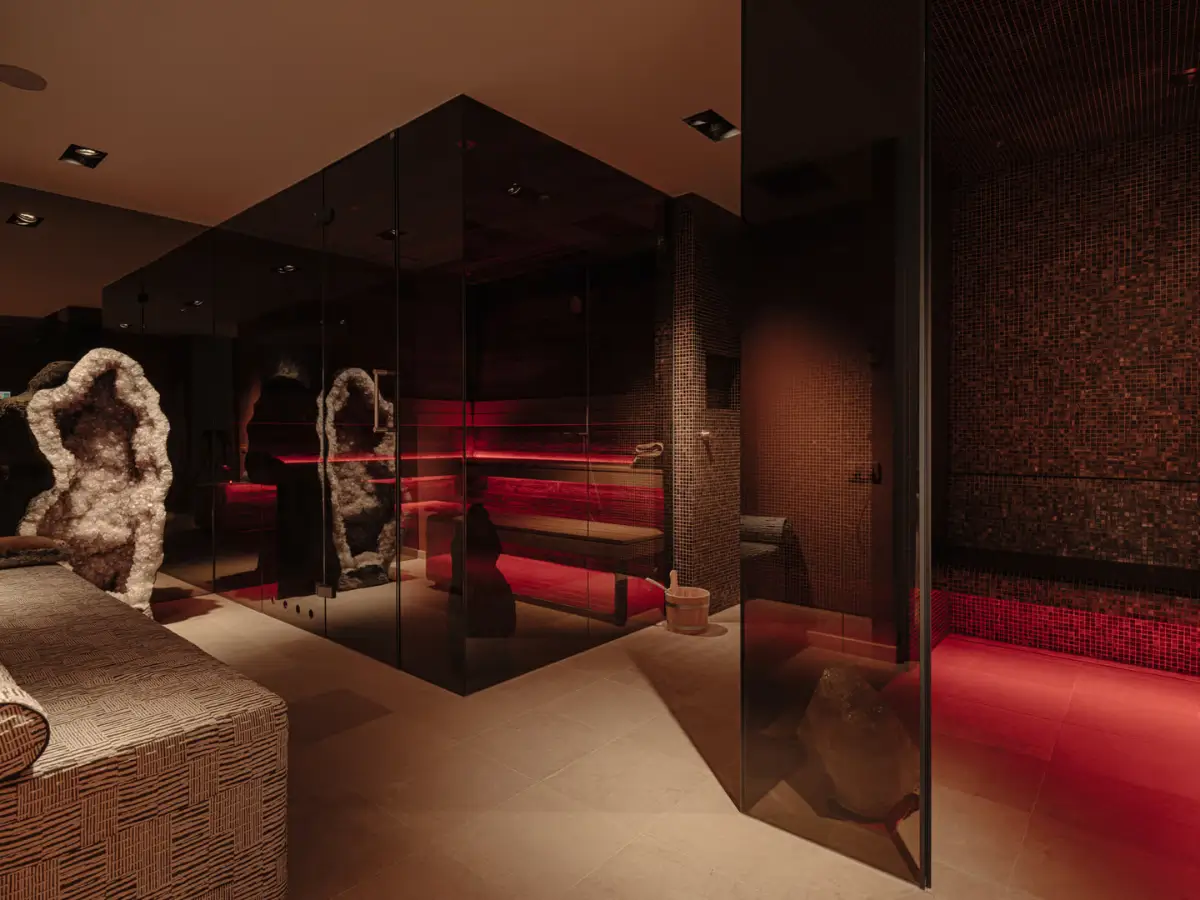 A Luxurious Family Country Home with a Spa and a Tree House in The Netherlands 36 a-luxurious-family-home-netherlands-guest-house-treehouse-nordroom13