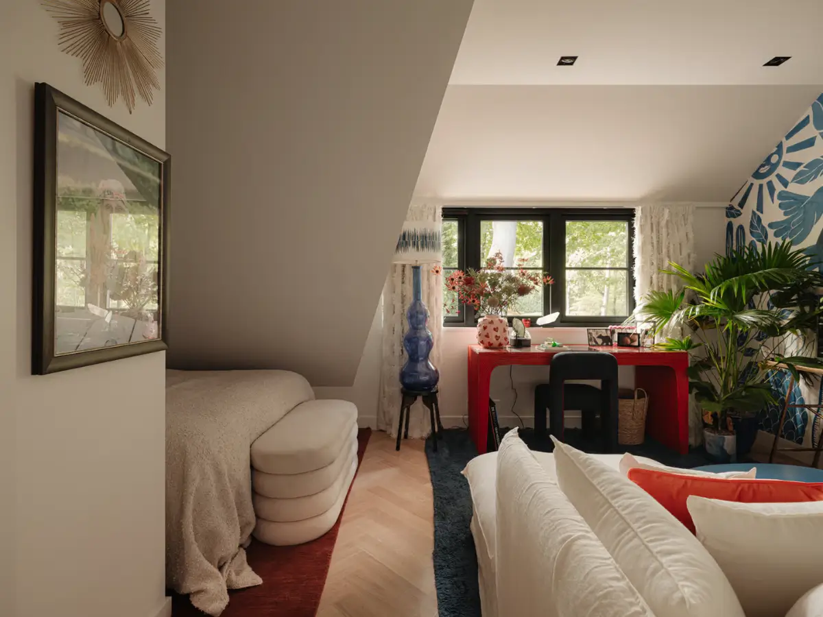 A Luxurious Family Country Home with a Spa and a Tree House in The Netherlands 30 a-luxurious-family-home-netherlands-guest-house-treehouse-nordroom21