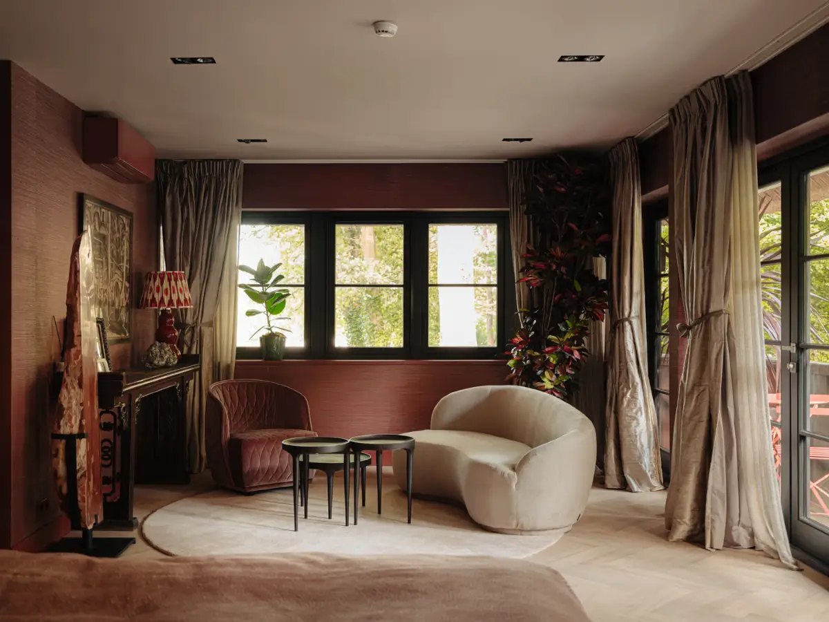 A Luxurious Family Country Home with a Spa and a Tree House in The Netherlands 23 a-luxurious-family-home-netherlands-guest-house-treehouse-nordroom28