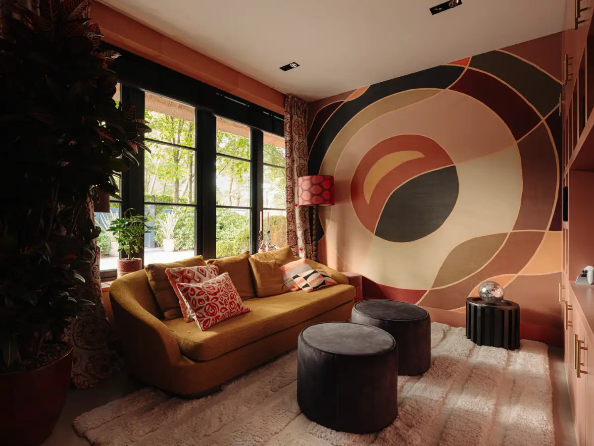 a-luxurious-family-home-netherlands-guest-house-treehouse-nordroom33