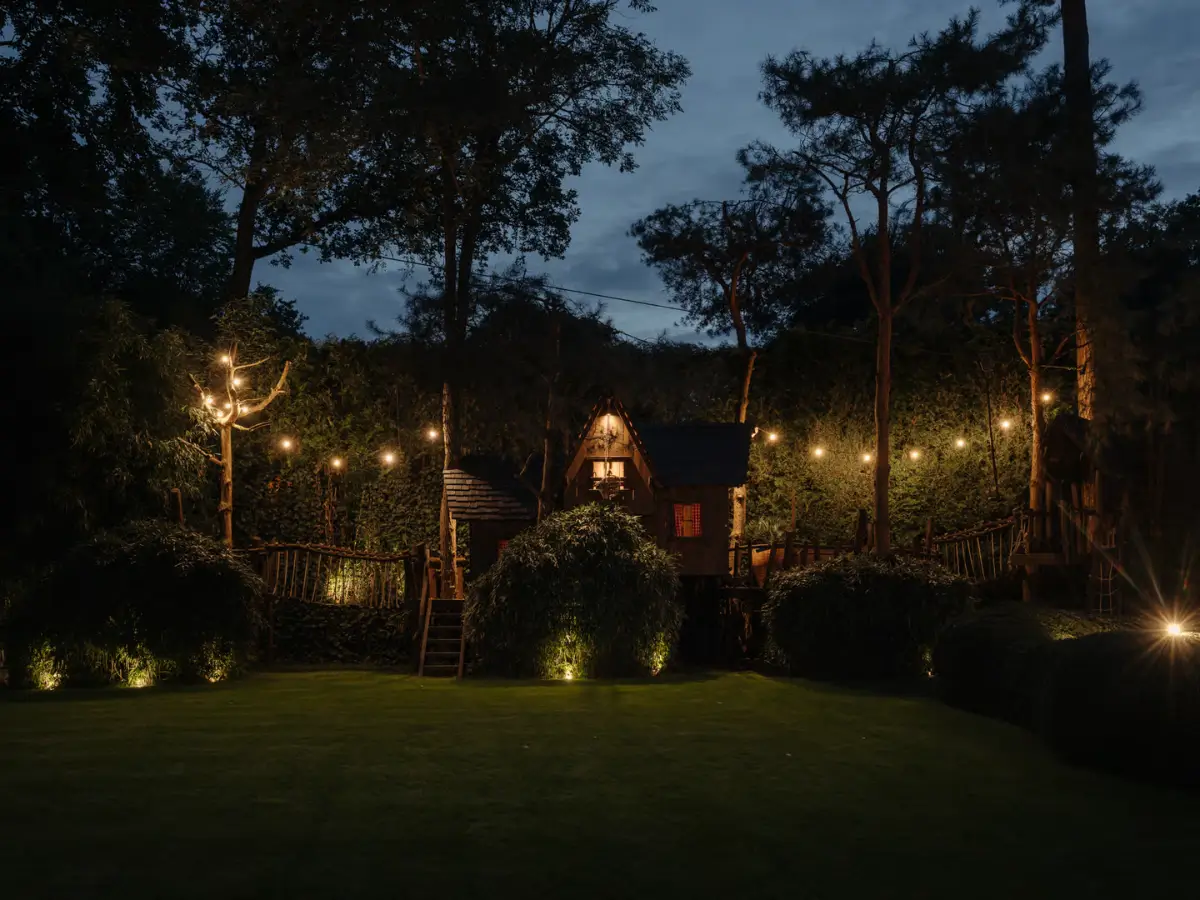 A Luxurious Family Country Home with a Spa and a Tree House in The Netherlands 53 a-luxurious-family-home-netherlands-guest-house-treehouse-nordroom48