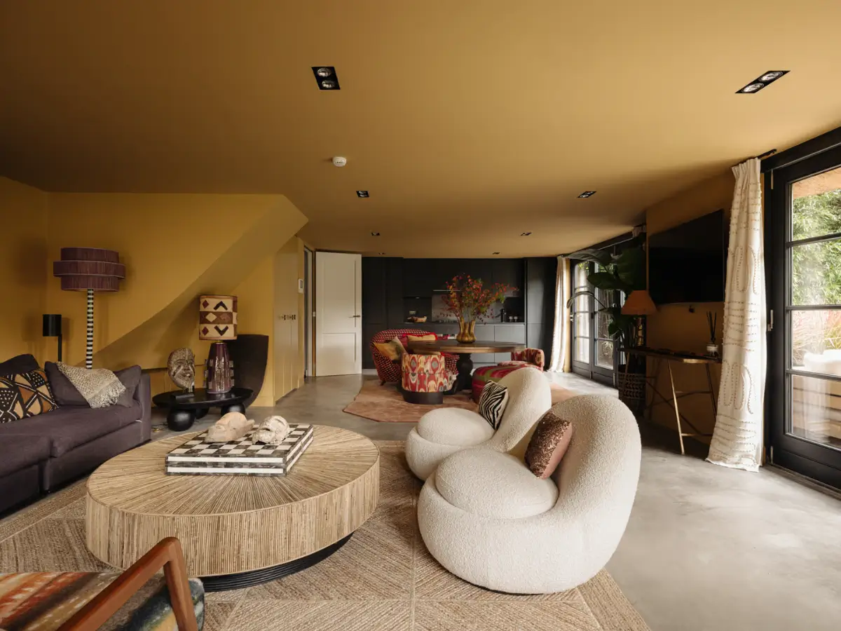 A Luxurious Family Country Home with a Spa and a Tree House in The Netherlands 42 a-luxurious-family-home-netherlands-guest-house-treehouse-nordroom6