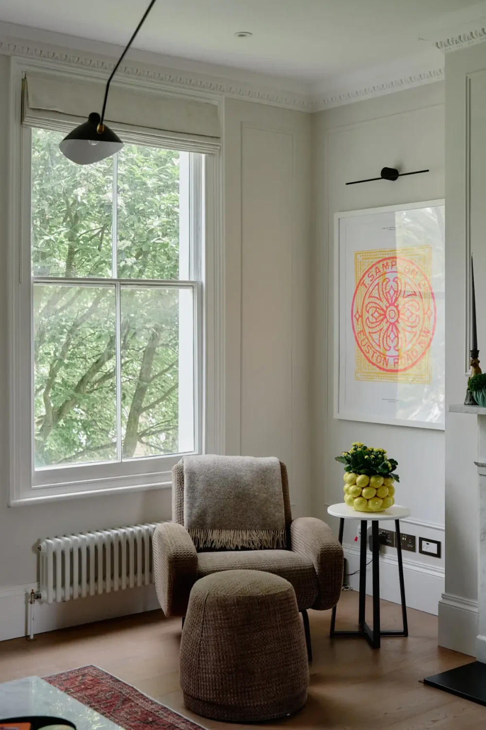 Navy-Blue Accents in a Stylish London Duplex Apartment 7 blue-tones-london-apartment-nordroom21