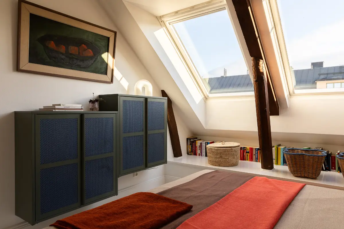 A Bright and Open-Plan Attic Apartment with Exposed Beams 19 bright-attic-apartment-stockholm-nordroom14