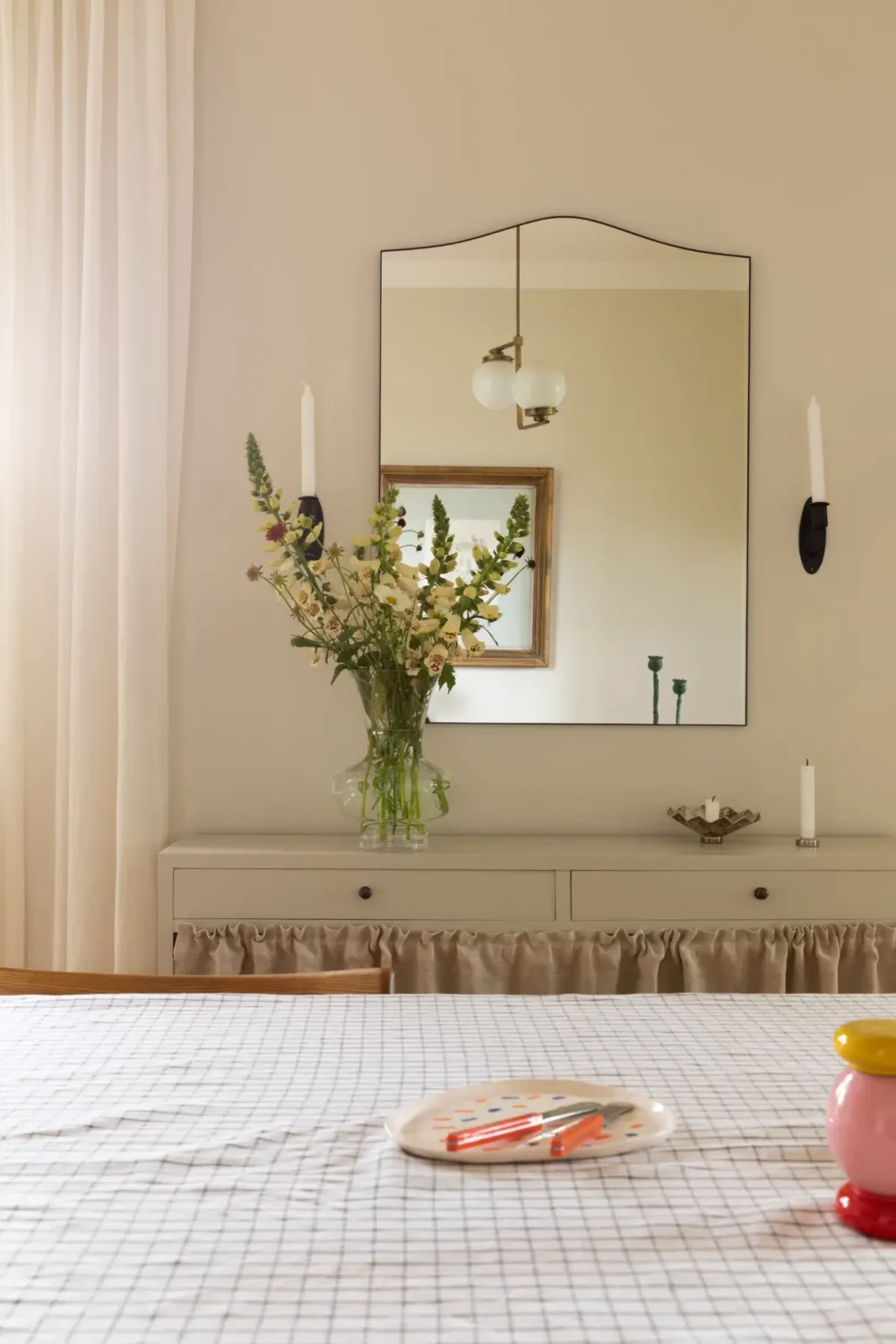 Light Colors and Large Corner Windows in a Stockholm Apartment 9 bright-light-colored-1930s-apartment-stockholm-nordroom