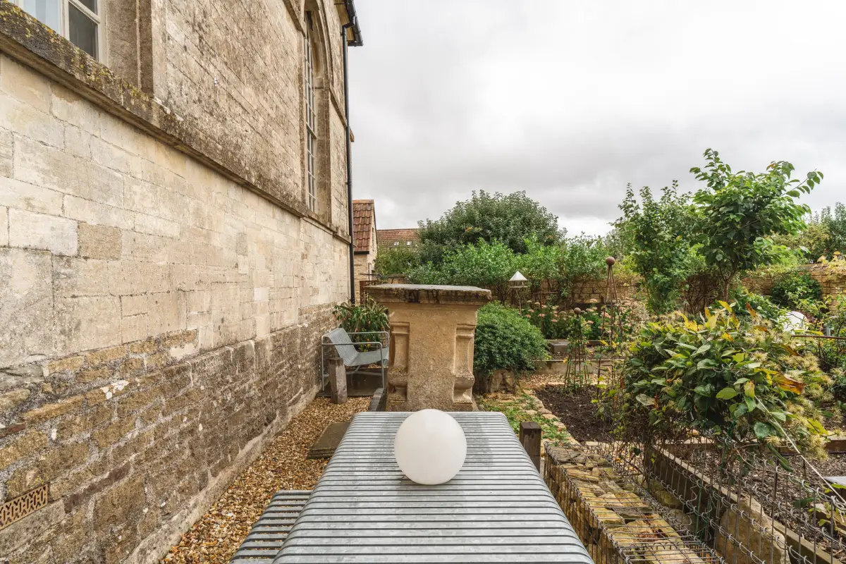 A Restored 18th-Century Chapel Transformed into a Stunning Home 35 chapel-conversion-near-bath-england-nordroom8