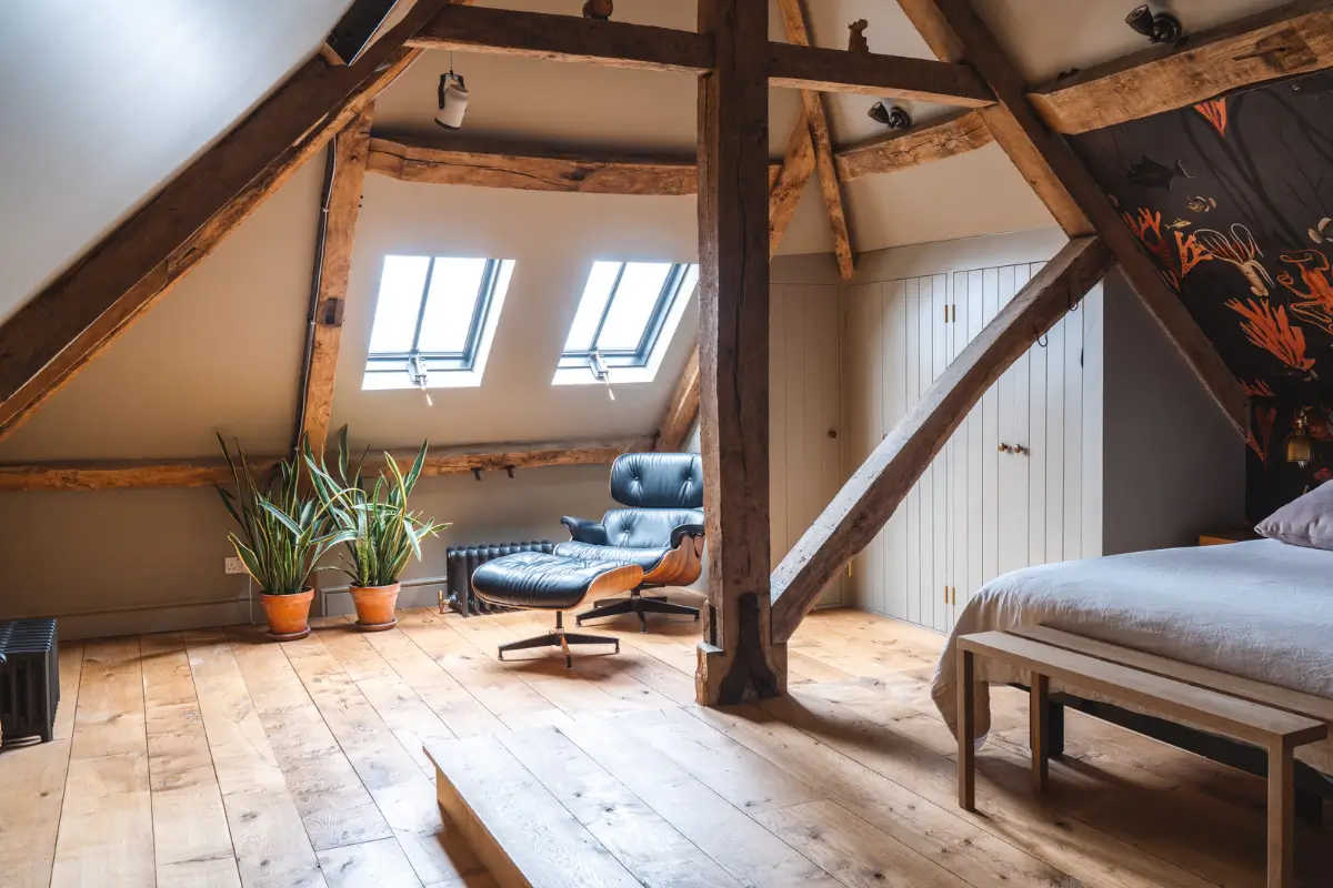 A Restored 18th-Century Chapel Transformed into a Stunning Home 22 chapel-conversion-near-bath-england-nordroom31