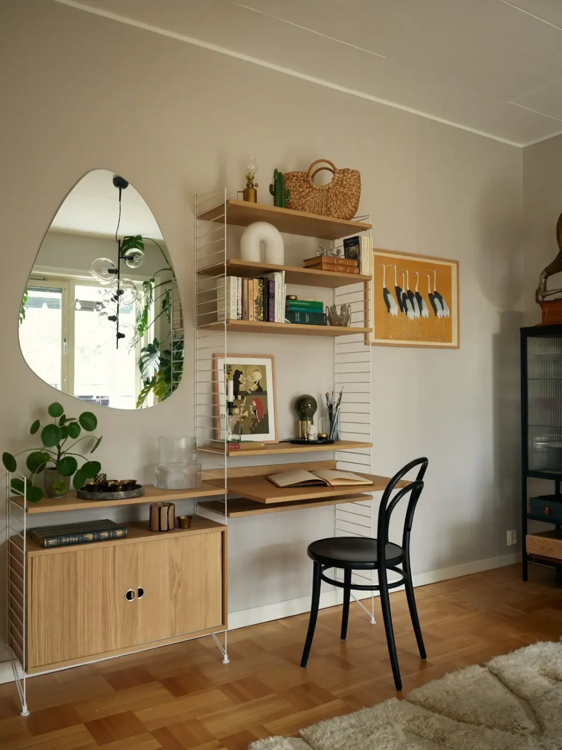 Preserved 1940s Elements and a Renovated Bathroom in a Stockholm Apartment 5 charming-1940s-apartment-period-details-renovated-bathroom-nordroom11