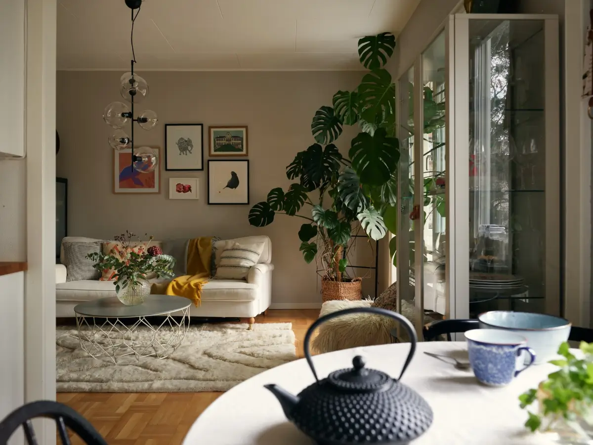 charming-1940s-apartment-period-details-renovated-bathroom-nordroom14