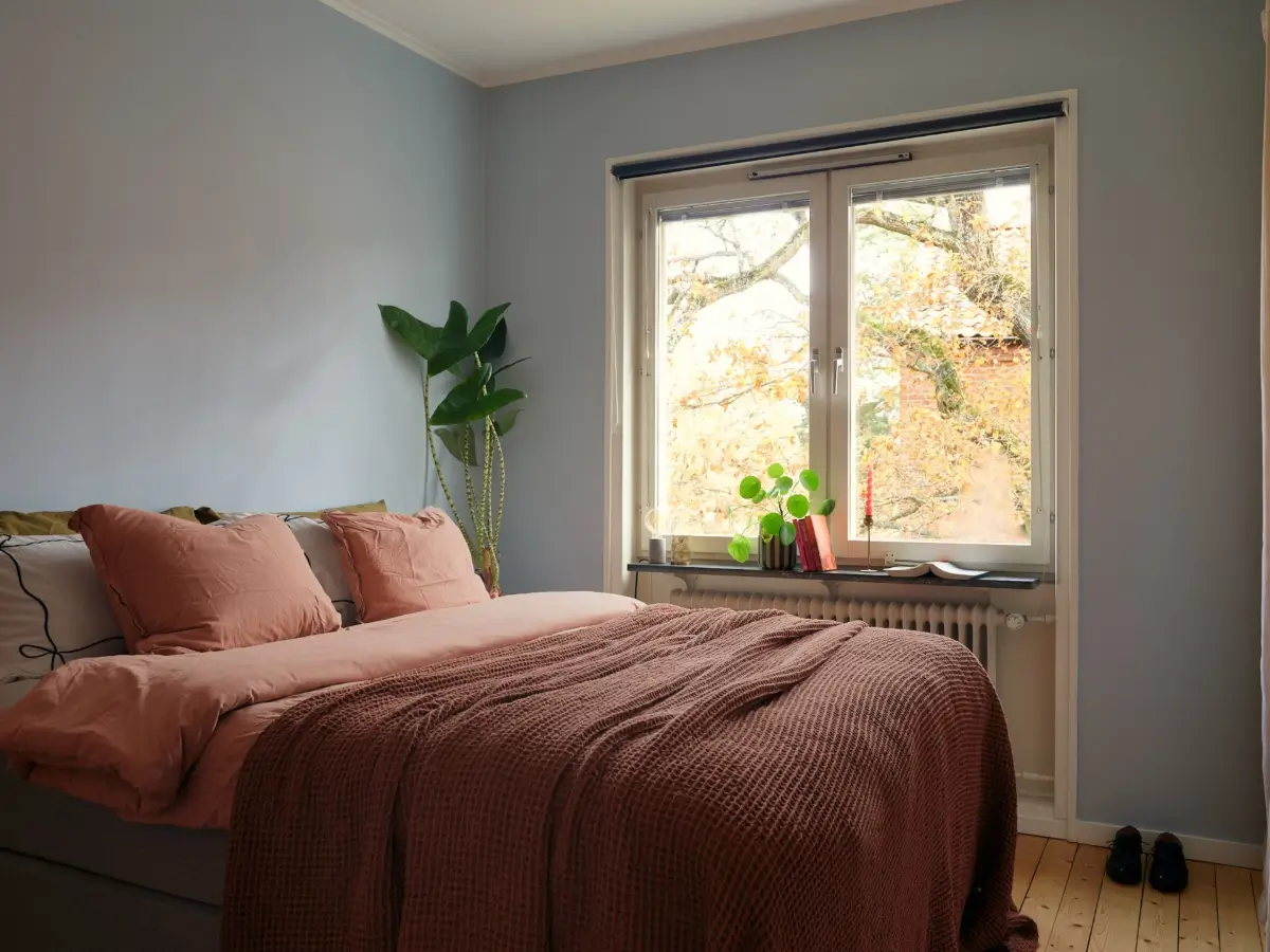 Preserved 1940s Elements and a Renovated Bathroom in a Stockholm Apartment 16 charming-1940s-apartment-period-details-renovated-bathroom-nordroom6