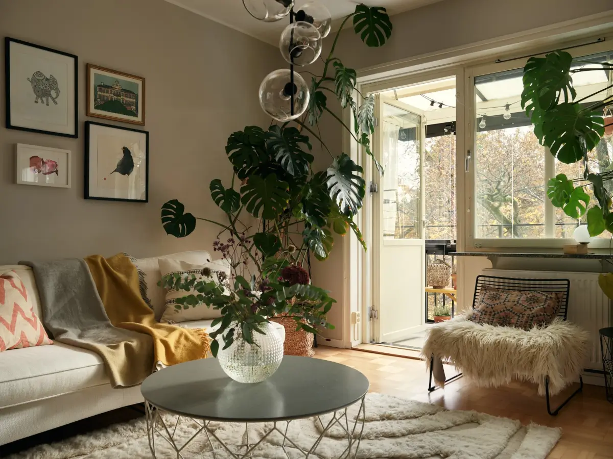 Preserved 1940s Elements and a Renovated Bathroom in a Stockholm Apartment 6 charming-1940s-apartment-period-details-renovated-bathroom-nordroom9