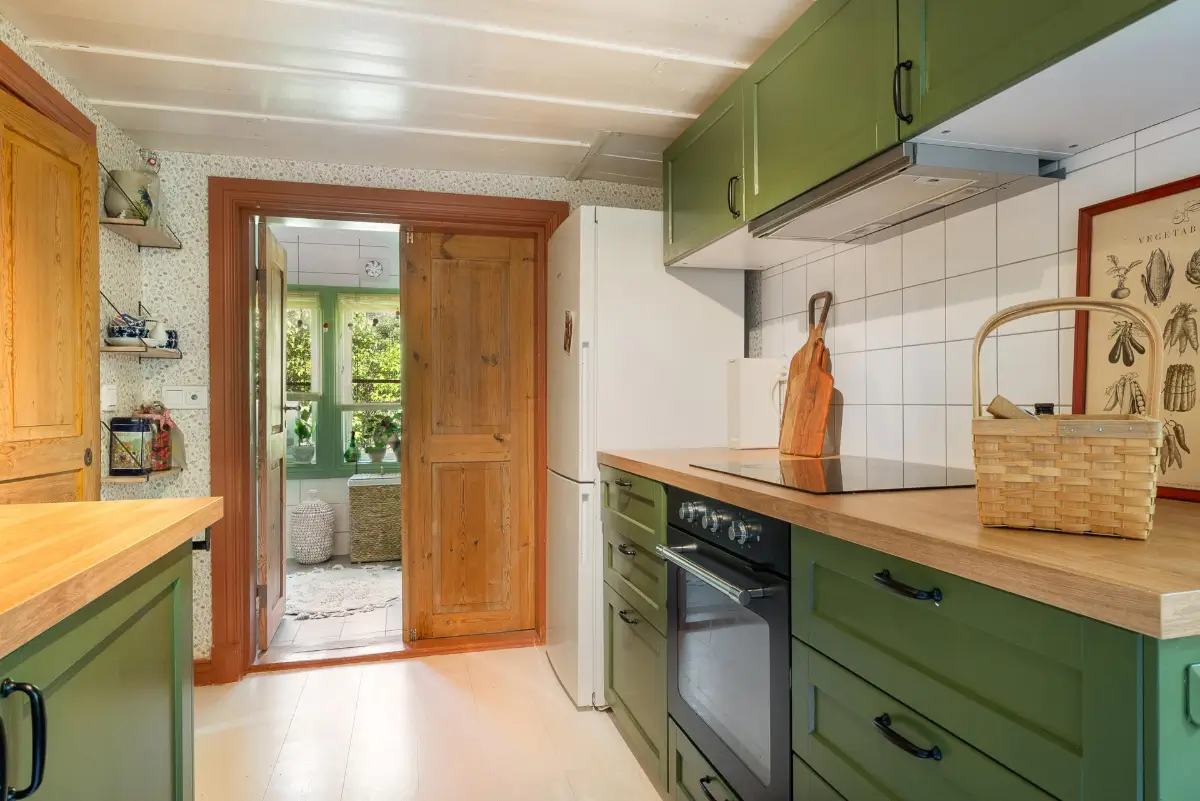 A Charming Swedish Cottage Decorated with Bold Colors and a Lush Garden 13 charming-country-holiday-cottage-sweden-nordroom29