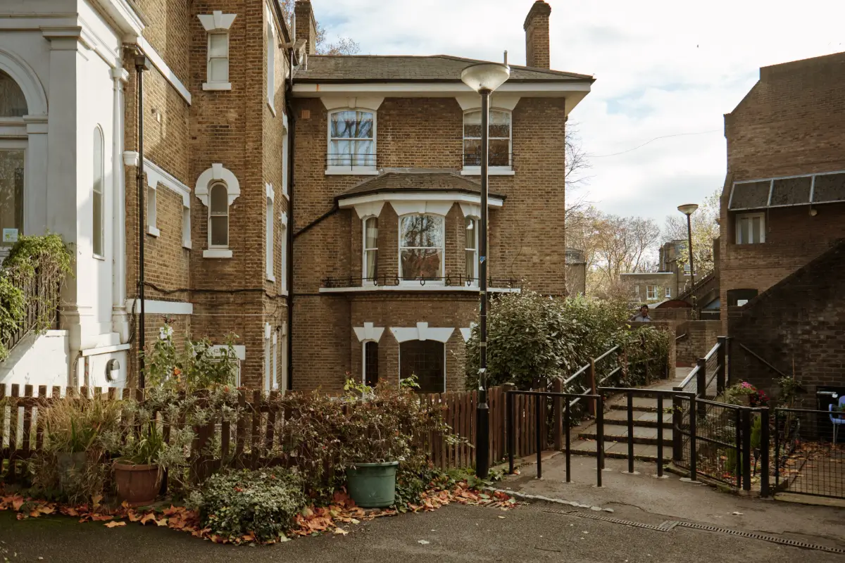 Color, Pattern, and Period Features in a Georgian Villa Apartment 36 color-texture-period-features-georgian-villa-london-nordroom1
