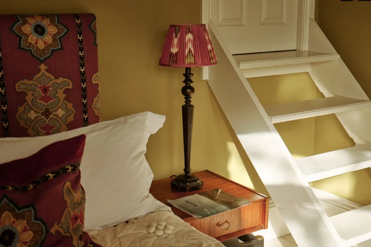 Color, Pattern, and Period Features in a Georgian Villa Apartment 25 color-texture-period-features-georgian-villa-london-nordroom10