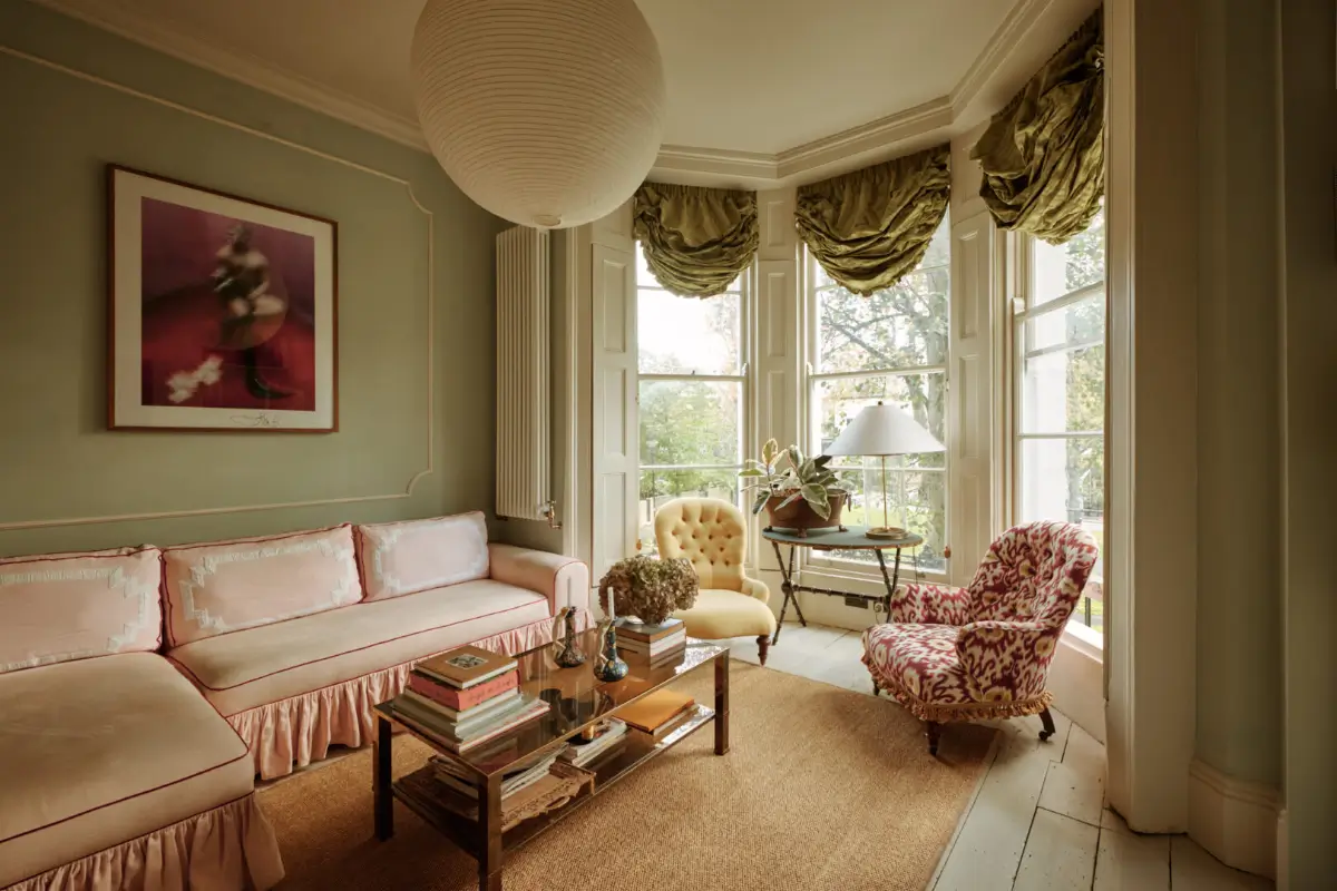 Color, Pattern, and Period Features in a Georgian Villa Apartment 1 color-texture-period-features-georgian-villa-london-nordroom36