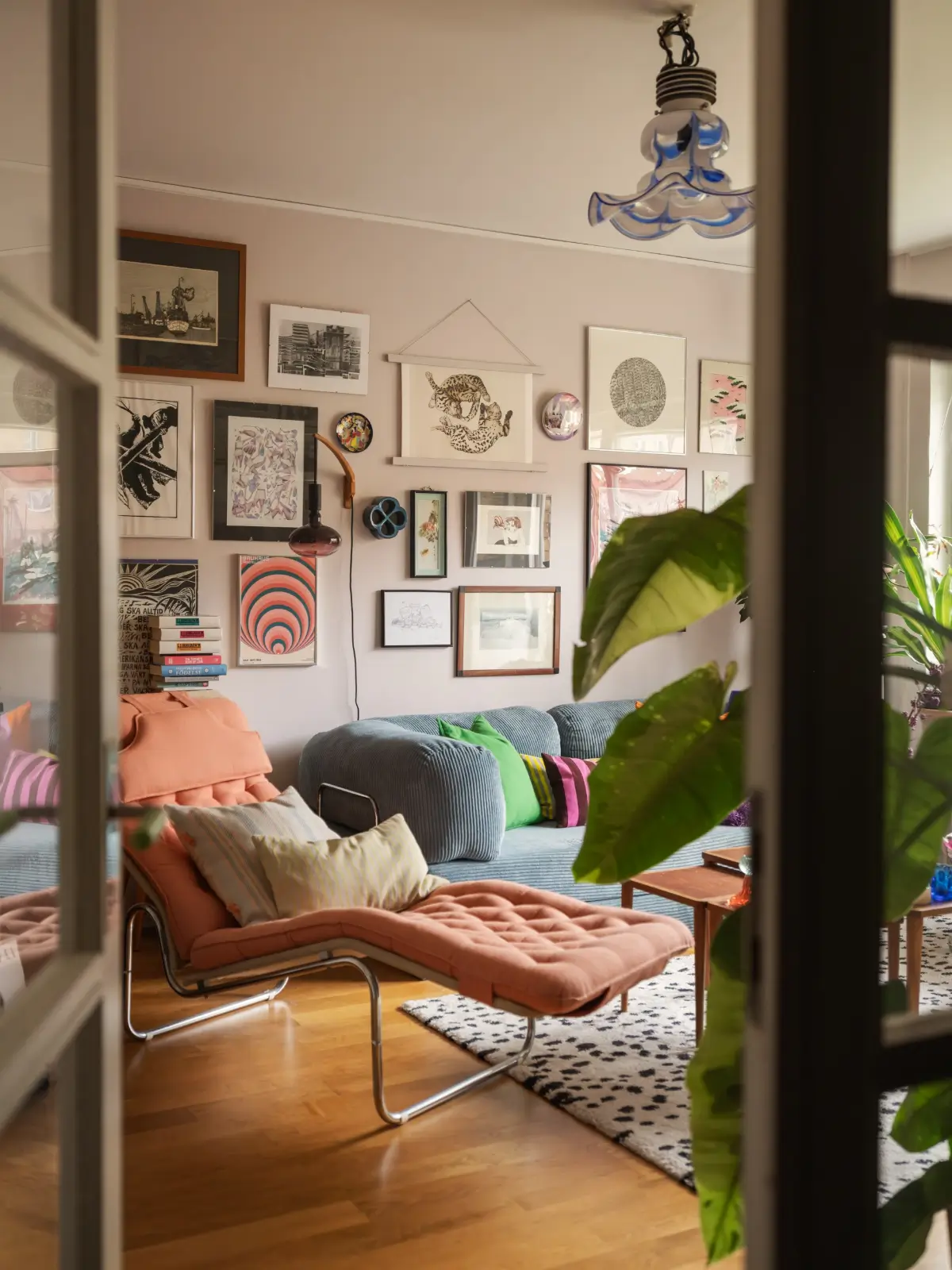 colorful-1950s-apartment-stockholm-nordroom10