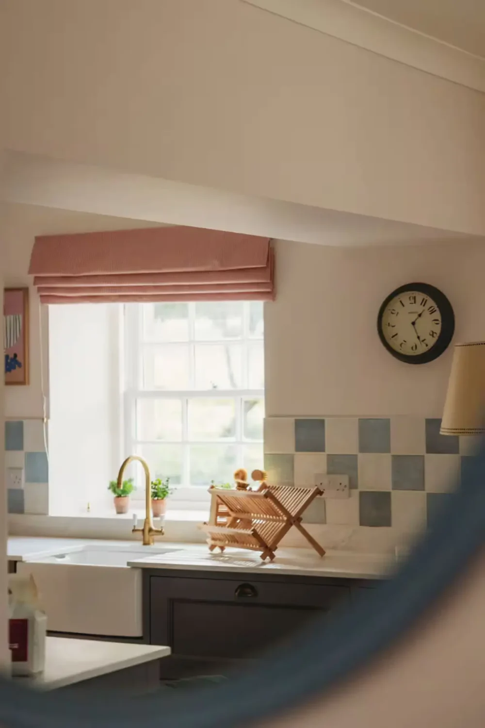 A Colorful Countryside Airbnb Cottage near Edinburgh 2 colorful-airbnb-cottage-near-edinburgh-nordroom13