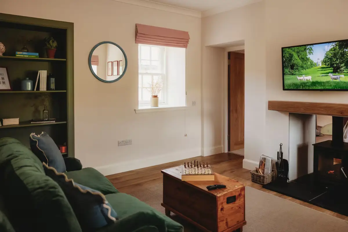 A Colorful Countryside Airbnb Cottage near Edinburgh 9 colorful-airbnb-cottage-near-edinburgh-nordroom21