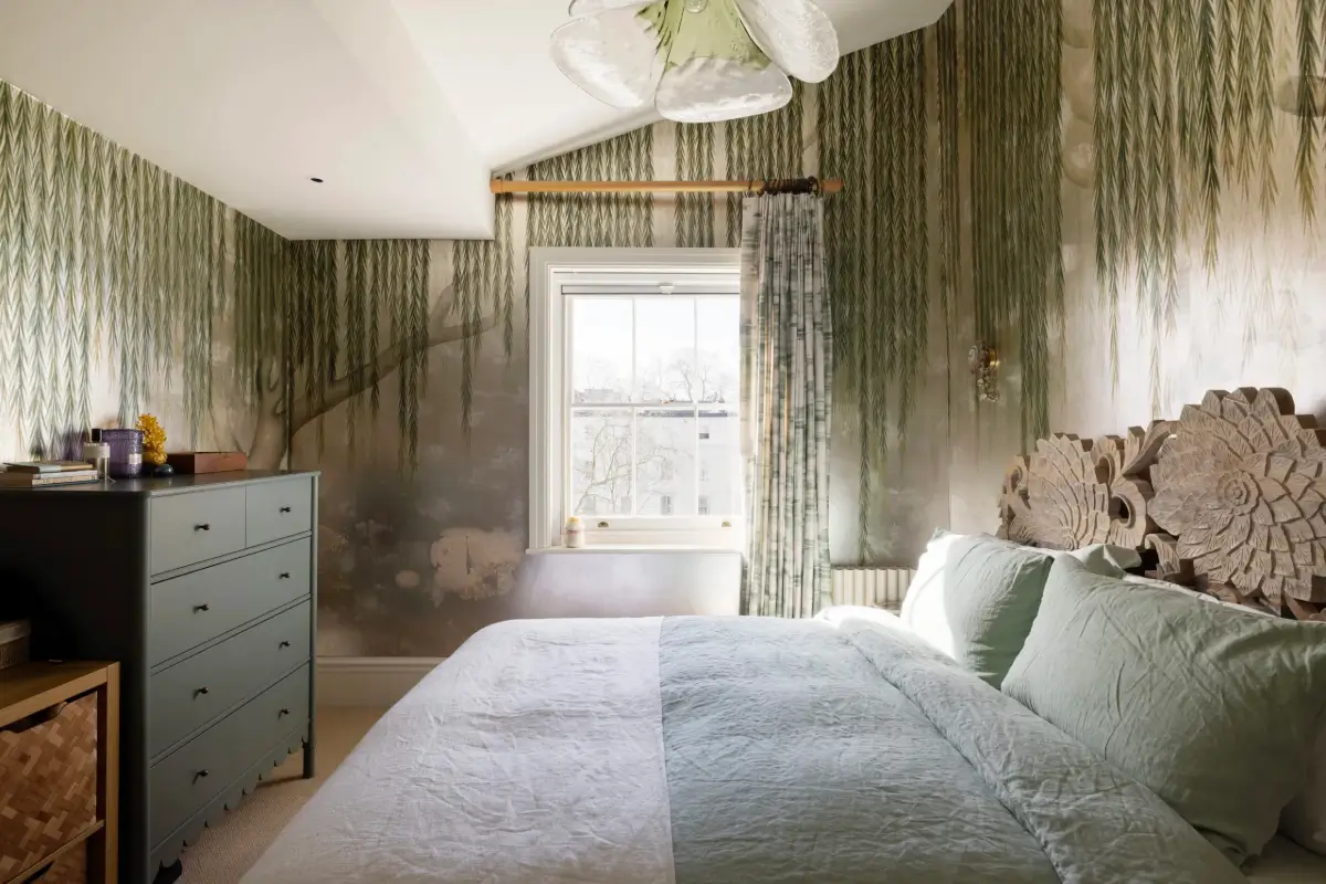 A Colorful Eclectic Victorian Penthouse Apartment in London 11 colorful-penthouse-apartment-london10