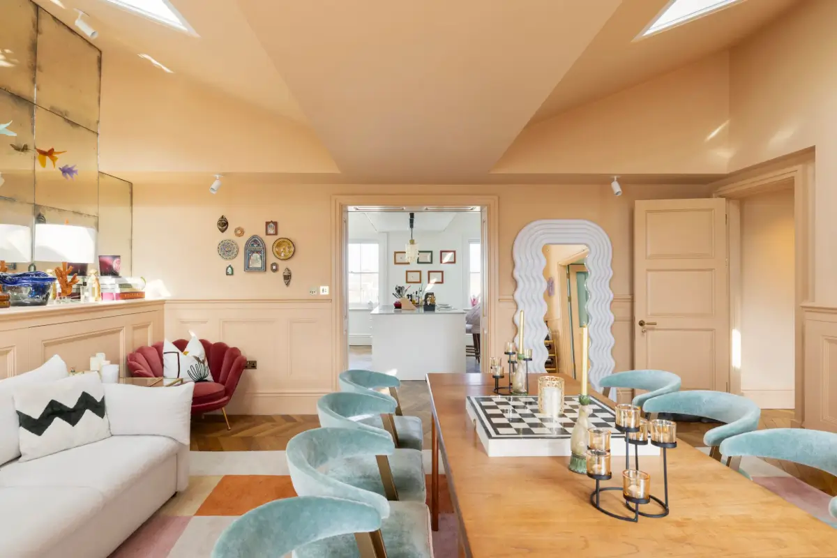 A Colorful Eclectic Victorian Penthouse Apartment in London 3 colorful-penthouse-apartment-london16