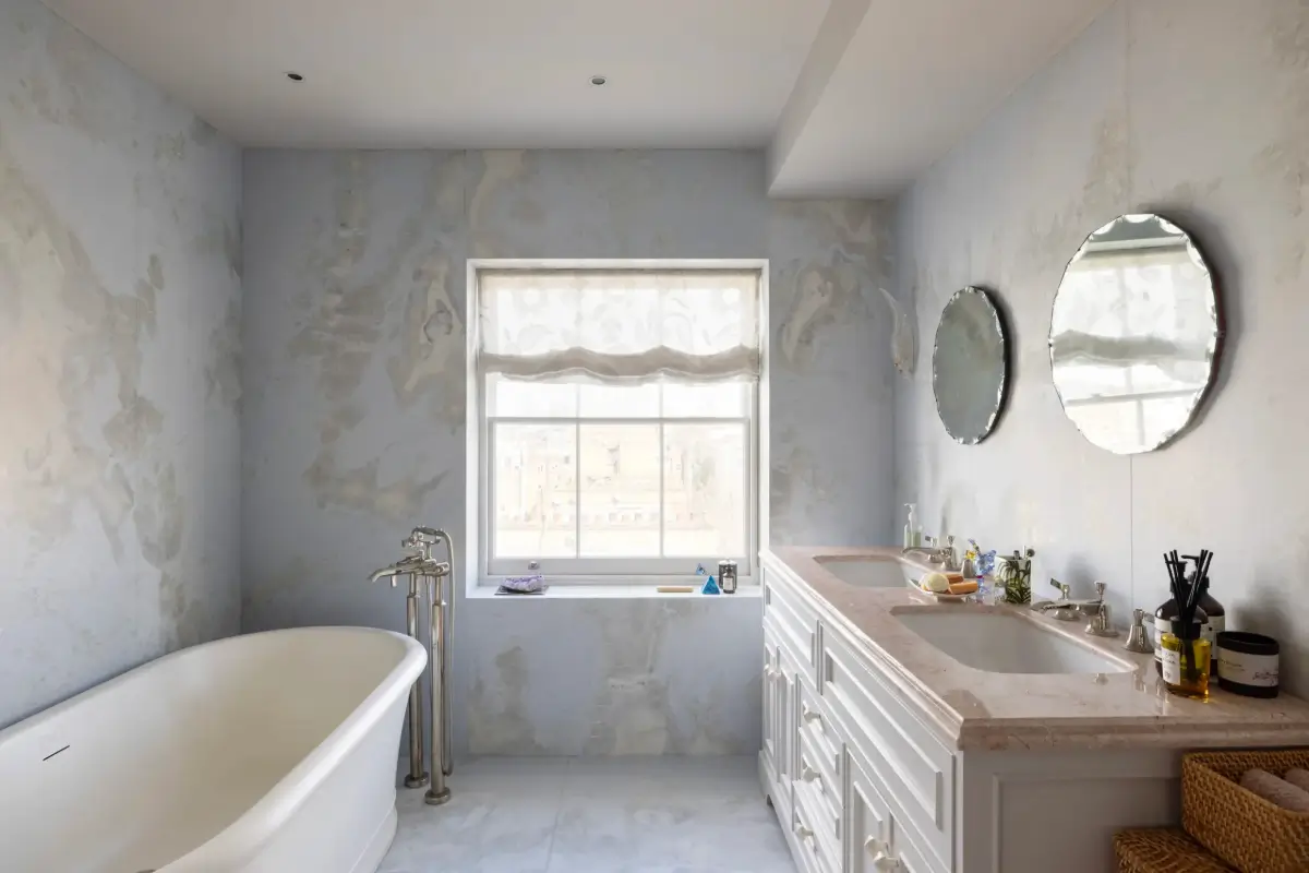 A Colorful Eclectic Victorian Penthouse Apartment in London 15 colorful-penthouse-apartment-london7