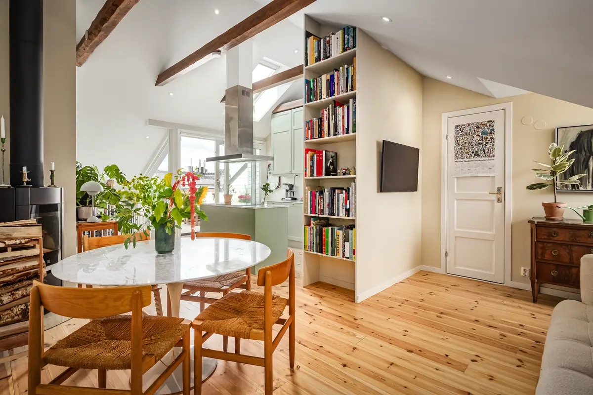 A Bright Duplex Apartment with Exposed Beams and a Roof Terrace 1 duplex-family-apartment-stockholm-nordroom20