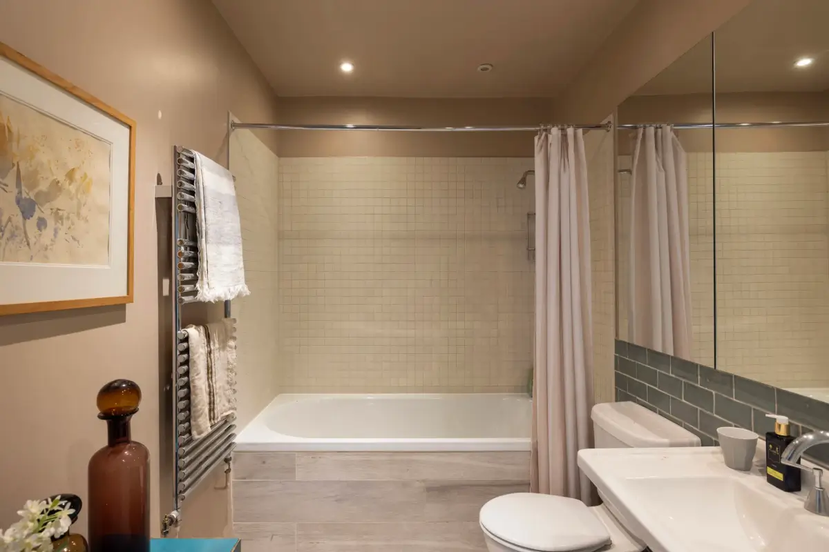 Soft Color Tones in a London Duplex Apartment with an Industrial Soul 12 exposed-beams-duplex-apartment-london-nordroom14