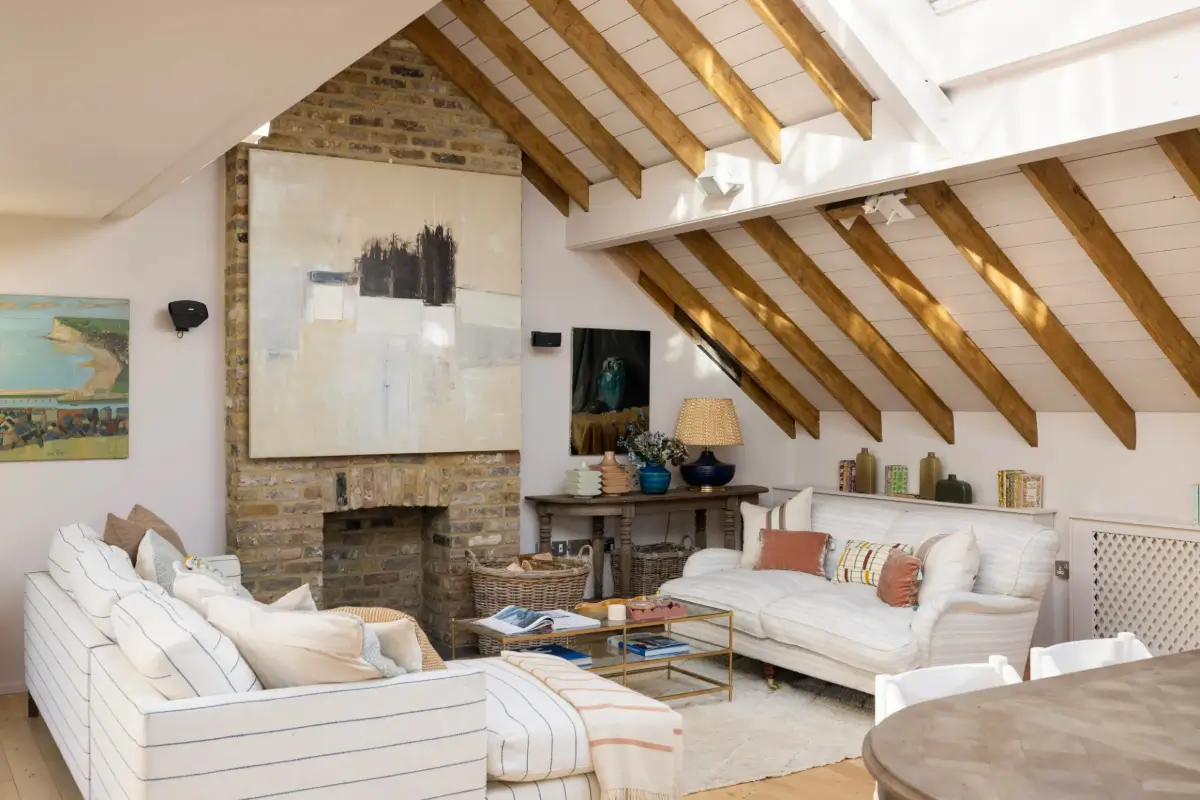 Soft Color Tones in a London Duplex Apartment with an Industrial Soul 5 exposed-beams-duplex-apartment-london-nordroom3