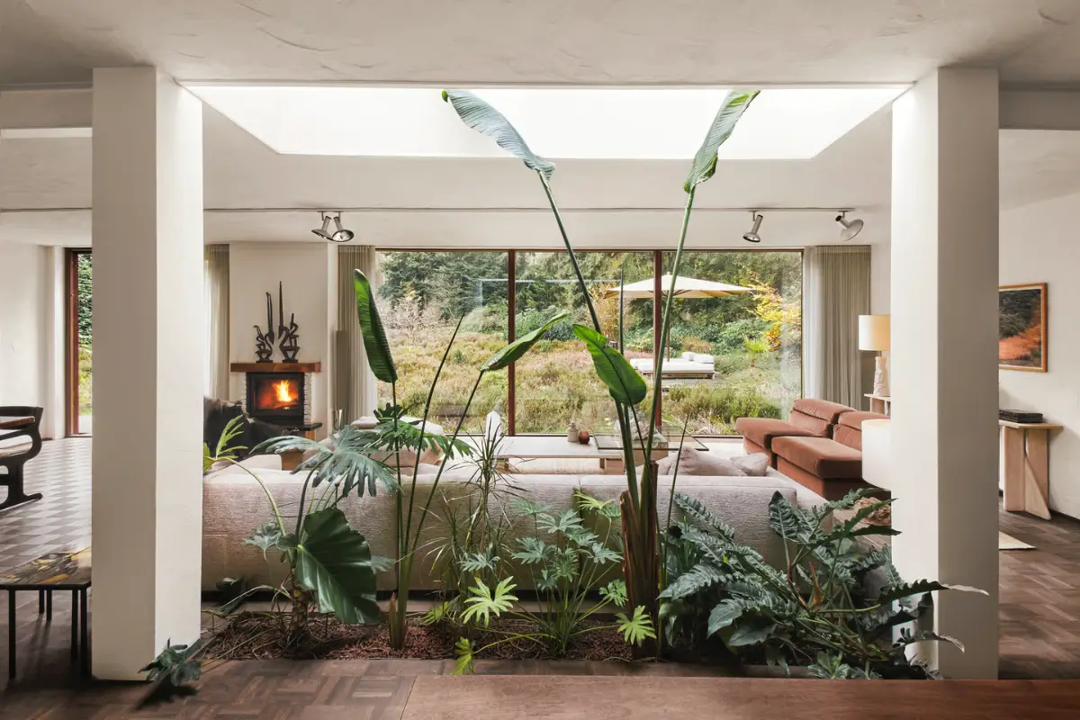 A Renovated Midcentury Forest Bungalow in The Netherlands 4 forest-bungalow-home-netherlands-nordroom