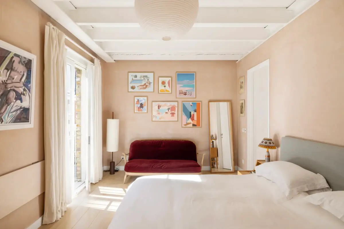 Colorful Design in a Reimagined Victorian Mews House in Notting Hill 16 mews-house-notting-hill-london-nordroom15