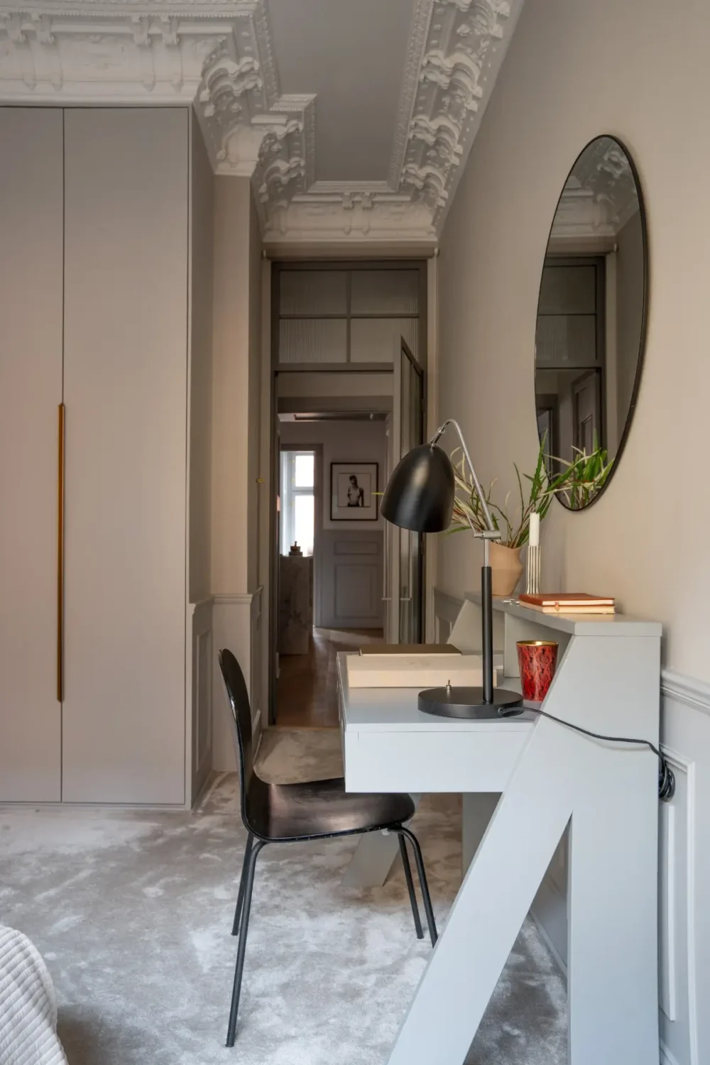 Period Details Meet Contemporary Materials in a Stylish Stockholm Apartment 31 period-details-meets-modern-materials-stockholm-apartment-nordroom3