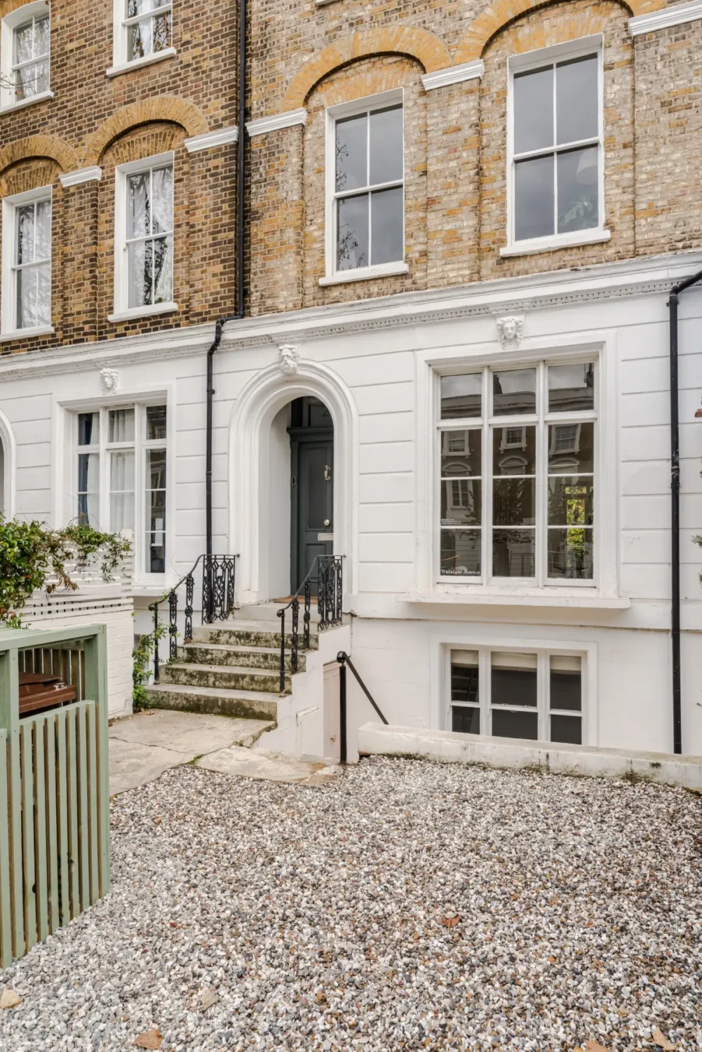 A Five-Storey Victorian Victorian Townhouse Blends Old with New 35 restored-extended-victorian-townhouse-london-nordroom15