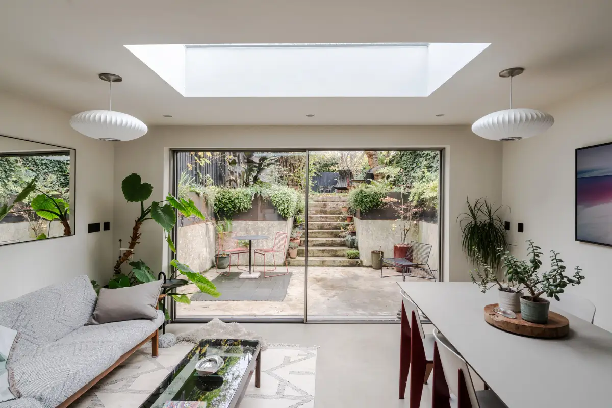 A Five-Storey Victorian Victorian Townhouse Blends Old with New 1 restored-extended-victorian-townhouse-london-nordroom36