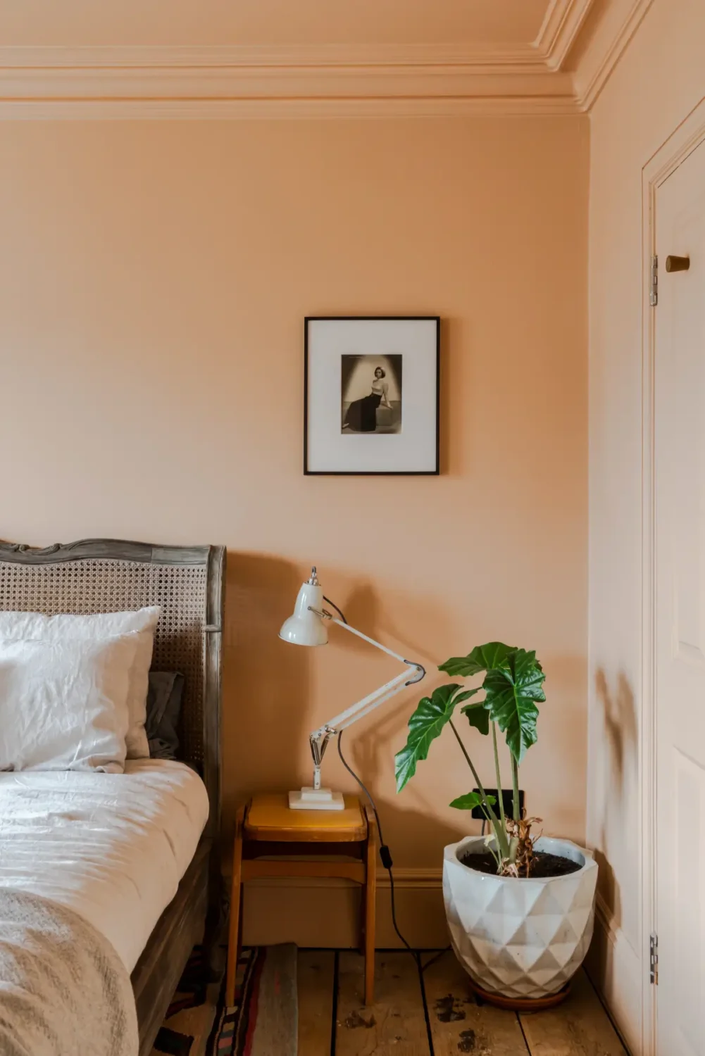 A Five-Storey Victorian Victorian Townhouse Blends Old with New 24 restored-extended-victorian-townhouse-london-nordroom6