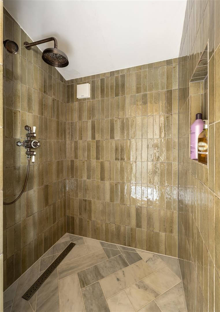 A Pink Kitchen in a Beautifully Restored Victorian House 36 restored-victorian-terrace-house-london39