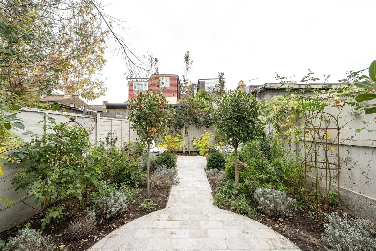 A Pink Kitchen in a Beautifully Restored Victorian House 38 restored-victorian-terrace-house-london44