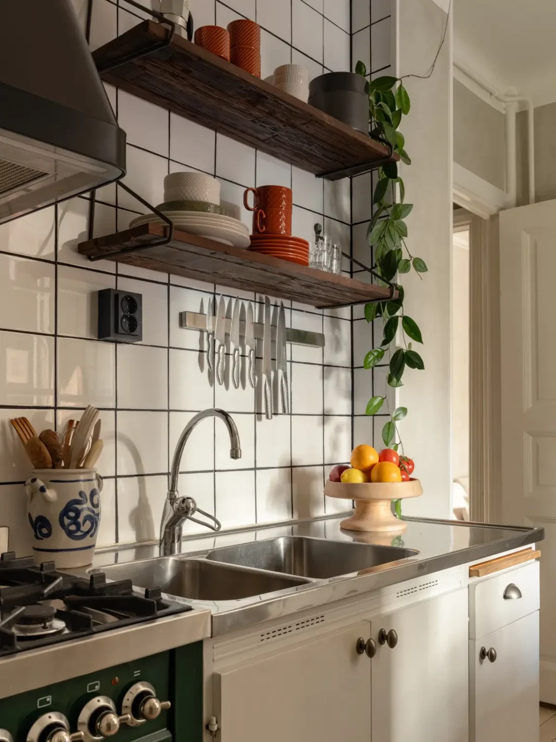 An Original Kitchen in a Small 1930s Apartment 22 small-1930s-apartment-stockholm-nordroom