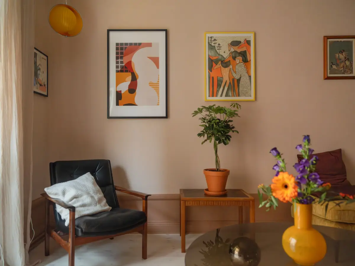 A Charming Color Palette in an Early 20th Century Apartment 7 soft-muted-colors-1910-stockholm-apartment-nordroom21