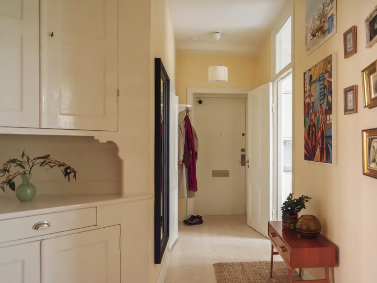 A Charming Color Palette in an Early 20th Century Apartment 29 soft-muted-colors-1910-stockholm-apartment-nordroom28