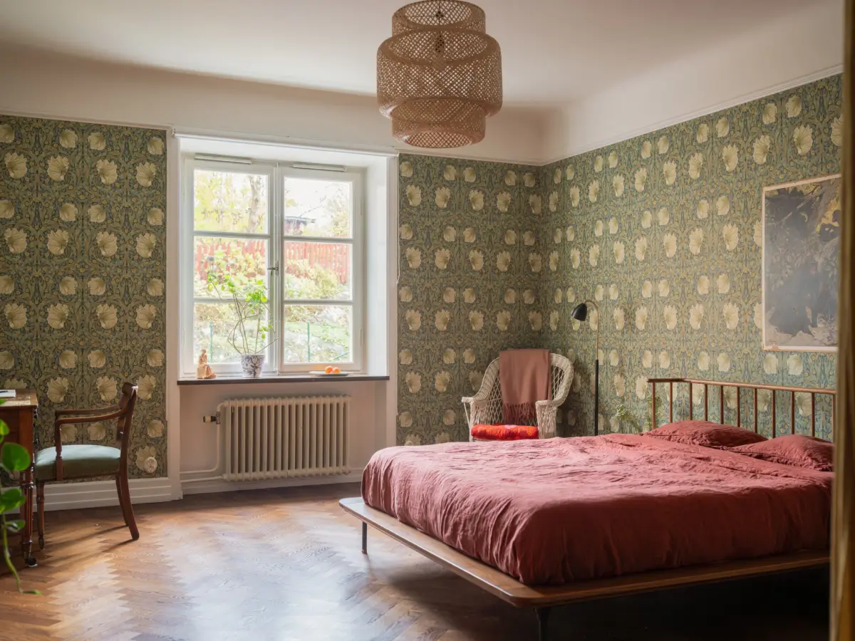 A Spacious Four-Bedroom Family Apartment in Stockholm 10 spacious-1920s-family-apartment-stockholm-nordroom23