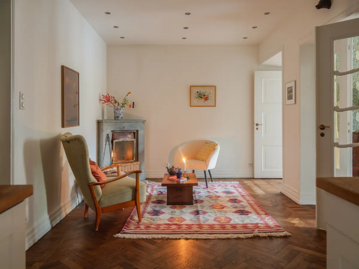 A Spacious Four-Bedroom Family Apartment in Stockholm 20 spacious-1920s-family-apartment-stockholm-nordroom34