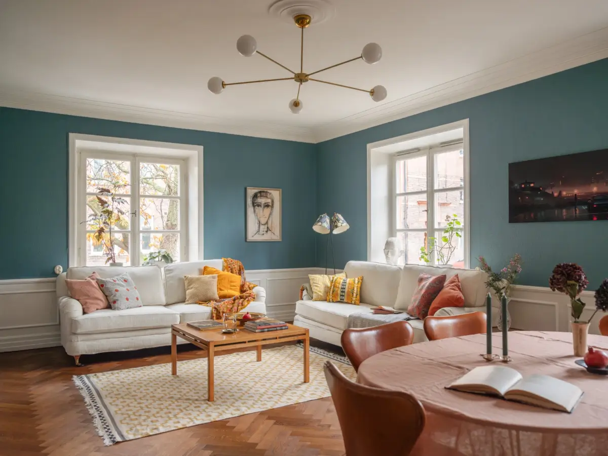 A Spacious Four-Bedroom Family Apartment in Stockholm 2 spacious-1920s-family-apartment-stockholm-nordroom36