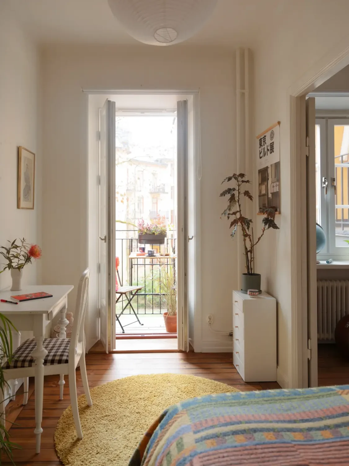 A Spacious Four-Bedroom Family Apartment in Stockholm 33 spacious-1920s-family-apartment-stockholm-nordroom5