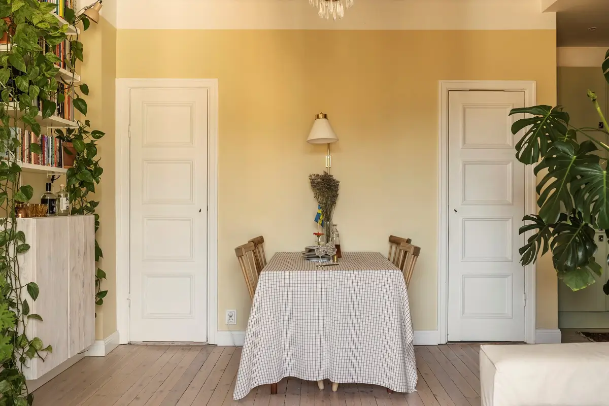 Yellow, Beige, and Green Tones in a 1920s Apartment 5 stockholm apartment yellow green beige tones nordroom11 Yellow, Beige, and Green Tones in a 1920s Apartment