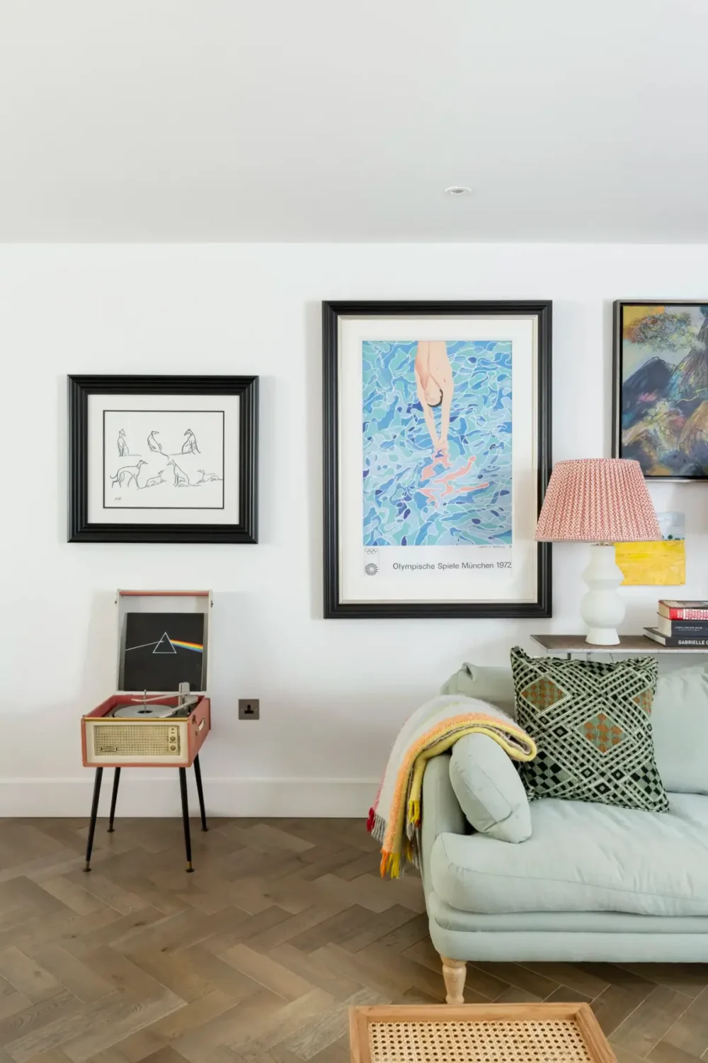 Contrasting Colors in an Elegant Notting Hill Townhouse 14 stylish-notting-hill-townhouse12