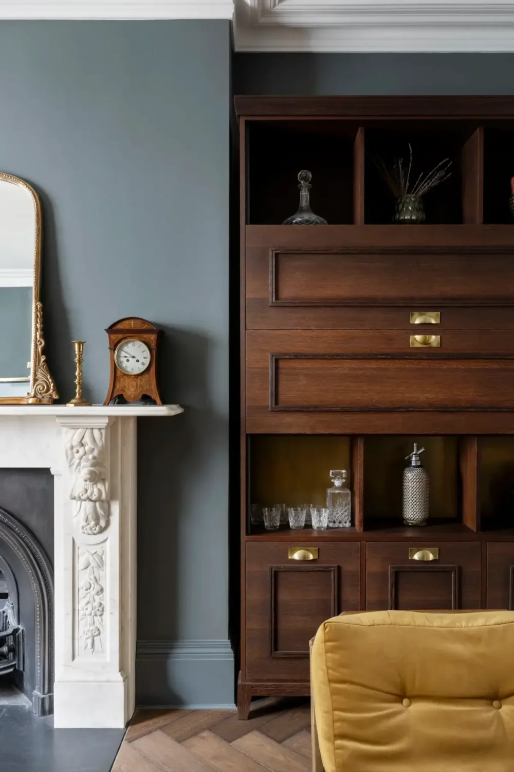 Contrasting Colors in an Elegant Notting Hill Townhouse 4 stylish-notting-hill-townhouse5