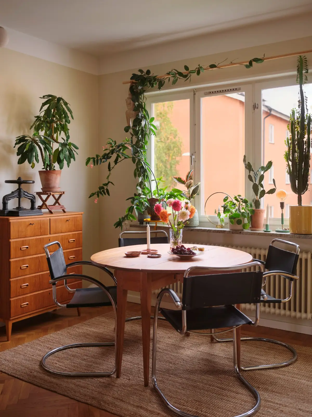 swedish-1940s-apartment-yellow-kitchen-nordroom15