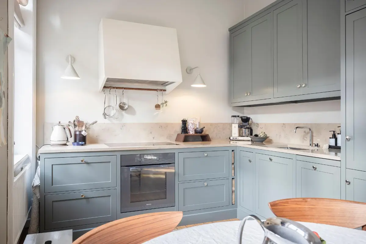 A Social Open-Plan Living Space in a Cozy 19th Century Apartment 16 tasteful-19th-century-swedish-apartment-nordroom20