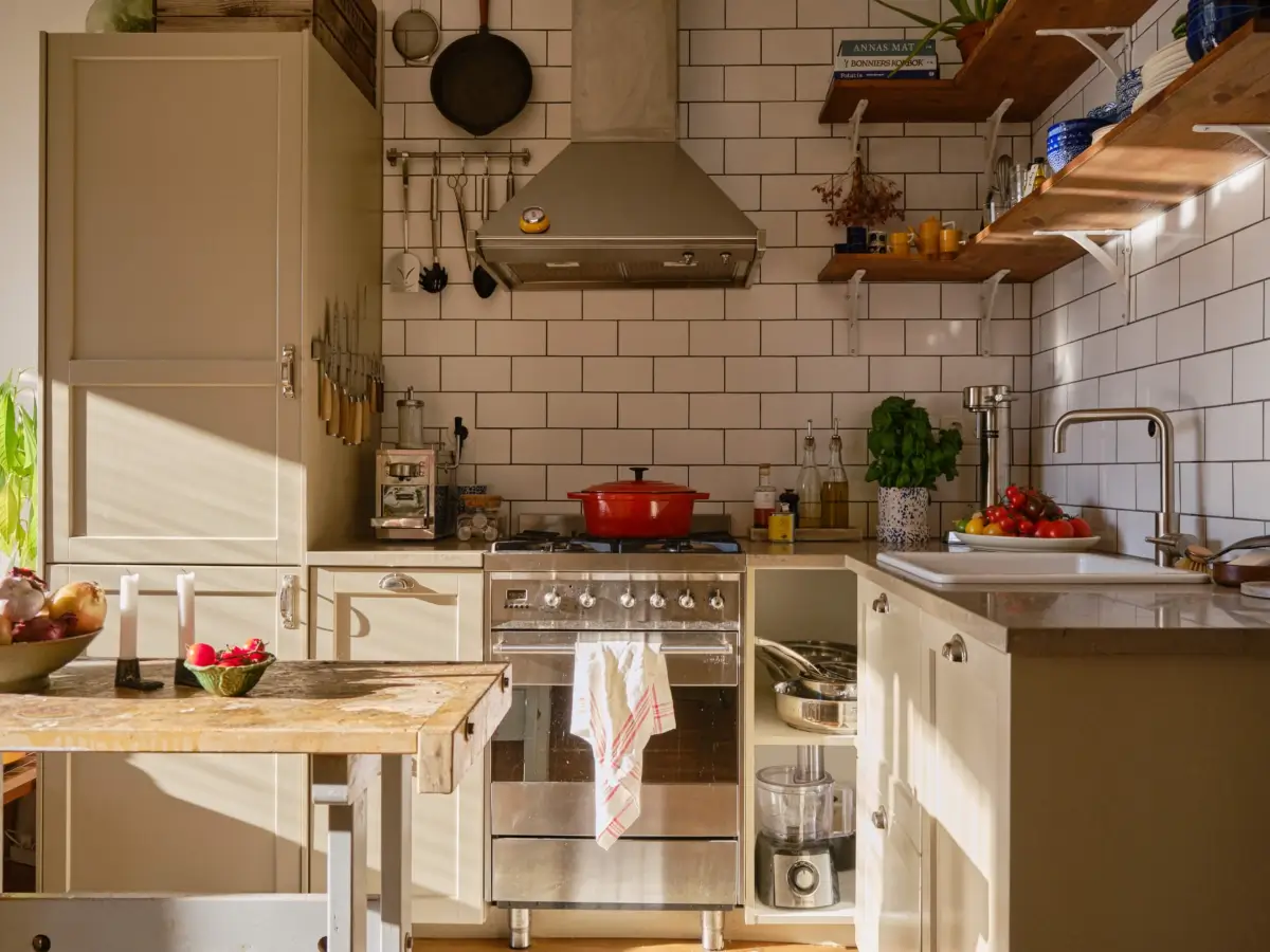 A Small 1930s Apartment with an Exposed Brick Wall 10 tiny-swedish-apartment-exposed-brick-wall-nordroom22